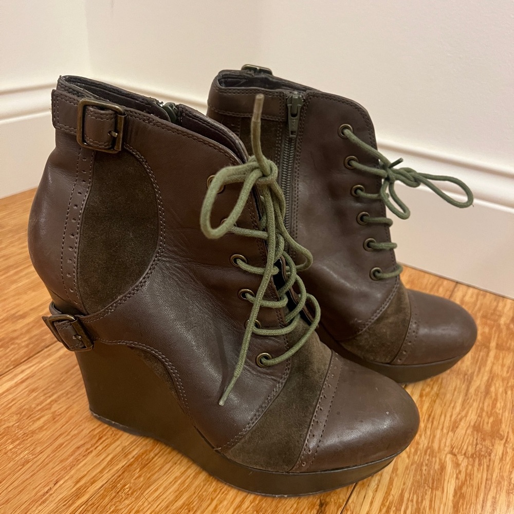 Gianni Bini Wedge Boots